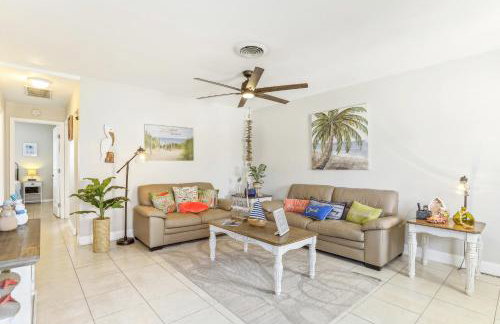 Jensen Beach Home Walk to Beach Access! - Foto 2