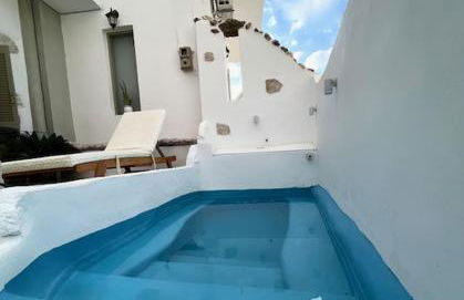 Sonia`s luxury apartment with jacuzzi - Photo 38