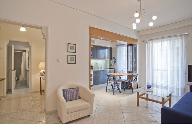 Blue Nest in Dafni With 1 Bedrooms and 1 Bathrooms - Foto 2