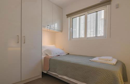 Best Seaview Attica - Photo 16