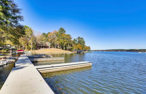 Private Patio, Decks Waterfront Eatonton Townhome - Foto 43