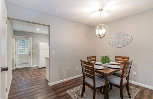 Recently Remodeled - Minutes from Downtown & BNA - Foto 5