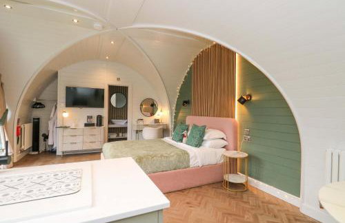 Crofters Suite - Photo 11