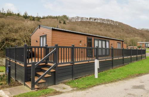 The Hideout - Photo 1