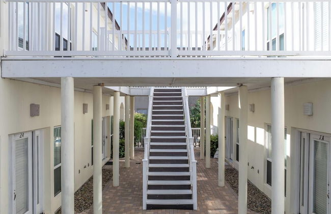 Large Family Condo Close to the Beach With Pool! - Foto 34