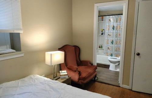 Stylish and Beautiful Condo - Foto 15