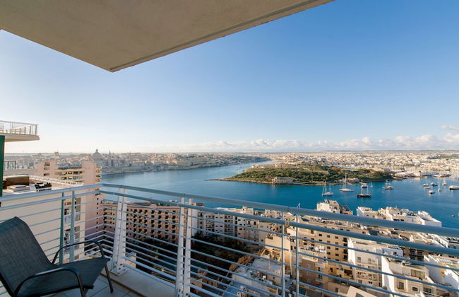 THE Ultimate Luxury, Sliema With Pool - Foto 1