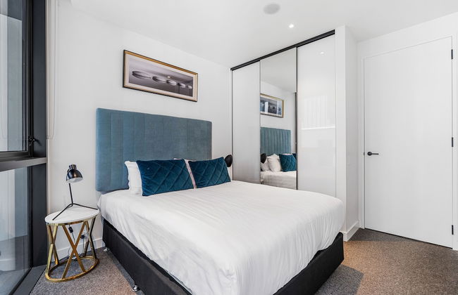 The Eminence Apartments by CLLIX - Photo 16