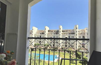 Apartamento Moderno con Piscina y Aparcamiento - Foto 2