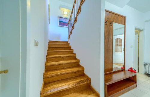 Villa Roglić with Pool and Outdoor Sports Area - Tennis, Mini Golf - Foto 23