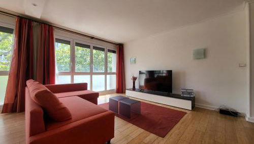 Spacious and comfortable apartment - Perfect for families & friends - near public transportation - Foto 2