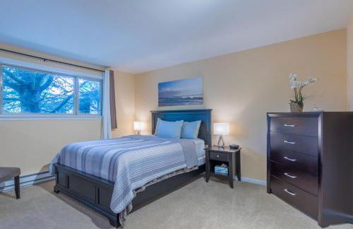 the Juliet, Best Area, 2 Bedrooms, WD, Jacuzzi Bath, New Carpet, 825sf - Foto 14