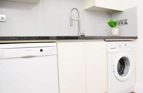 29EW Dreams Unlimited Serviced Accommodation- Staines - Heathrow - Foto 8