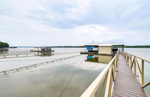 Lakefront Home with Private Dock in Grove - Foto 33