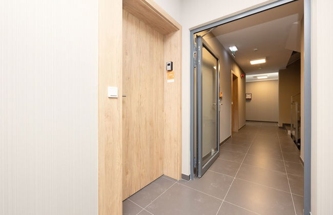 Jantaris Apartments by Renters - Photo 3