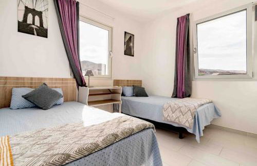 Big Villa Tauro with Private Heated Saltwater Pool & Jacuzzi & BBQ & Game Room & Arcade Games - Foto 62