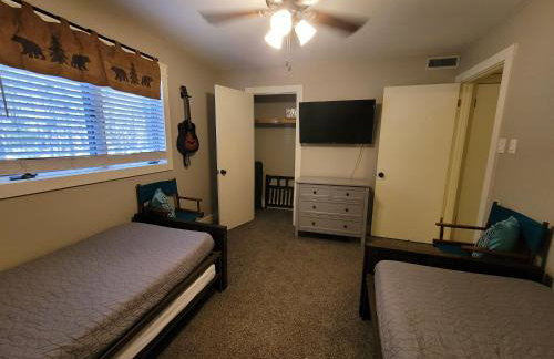 Bear Den on Lake Ouachita 2BR Condo at Mountain Harbor Resort - Foto 121