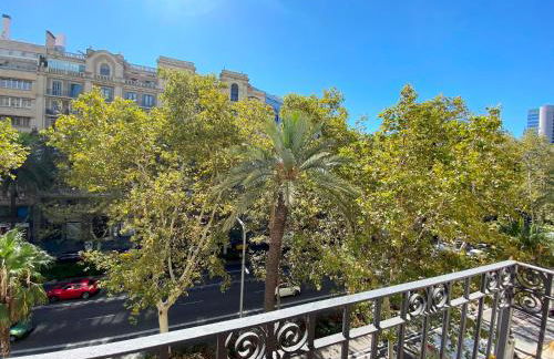 Spacious Elegant on Avenue Diagonal By MyRentalHost - Photo 42