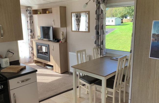 3 Bedrooms Loch Views Heated Pool Close To Beaches - Photo 8