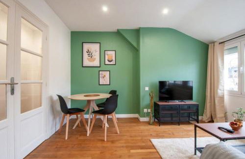 Bright 70m Apartment near City Center & the Loire - Foto 19