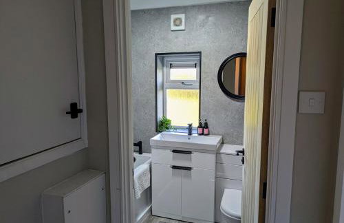 Countryside Gem, 3BR, parking, nr JCB Alton Towers - Foto 8