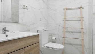 Charming Lucero - Foto 5