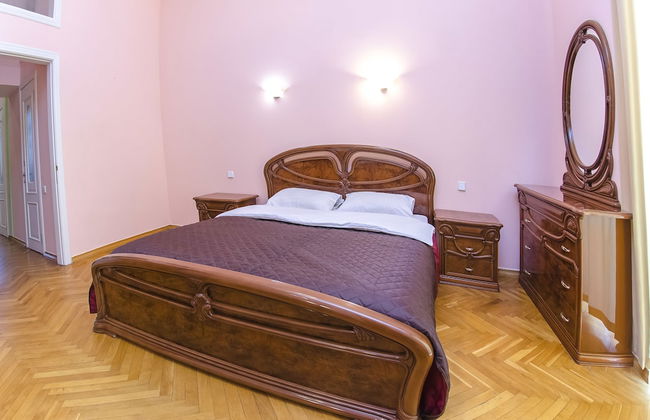 Rent Kiev Maidan Nezalezhnosti - Photo 10