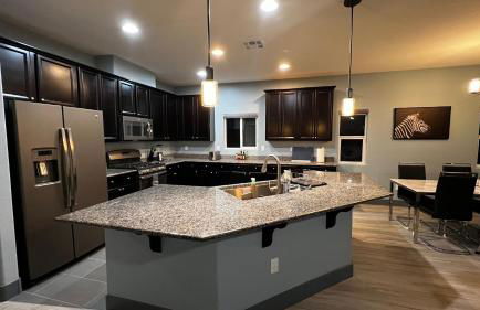 Family Friendly Contemporary House with Pool - Foto 16