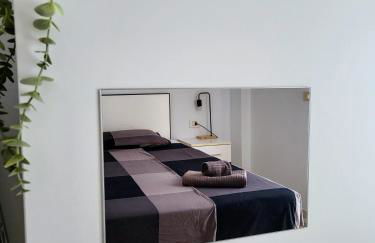 2 bedroom apartment with a pool - Foto 22
