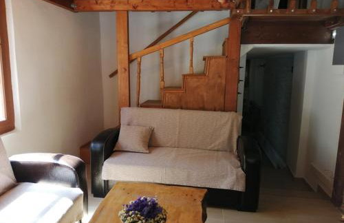 Eleni's Traditional Home with Barbeque - Foto 30