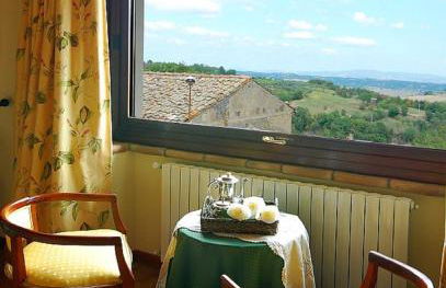Blue House Near Bagnoregio-overlooking the Umbrian Mountains and Tiber Valley - Foto 3