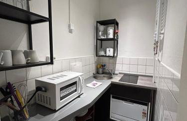 BoLA 11 Monteurzimmer Hamburg Nord Bad & Küche extern - Foto 8