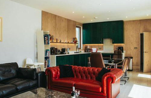 Coastal Courtyard with Hot Tub, Greatstone - Foto 7