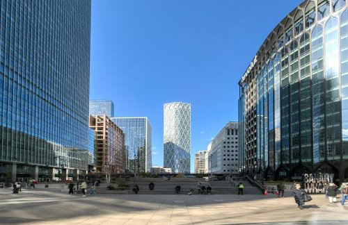 Stunning Thames View 2-Bedroom Apartment 2 Baths & 2 Balconies Sleeps 6 - Foto 16