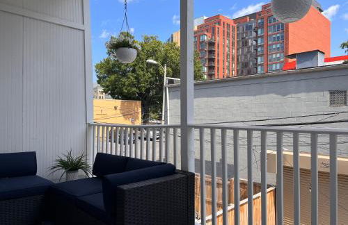 Perfect Location! Stylish Condo Steps Away from Nationals Stadium and Navy Yard in DC's Southwest Gem - Foto 24