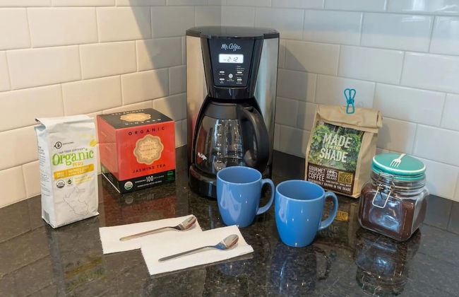 Recently Renovated Chic Durham Farmhouse - Foto 16