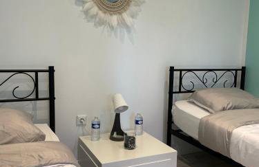 Maison chaleureuse 4 chambres avec jardin - Proche Paris - ARENA Paris Nord Villepinte - Parc des expositions - Aéroport CDG - Disney - Astérix - Foto 9