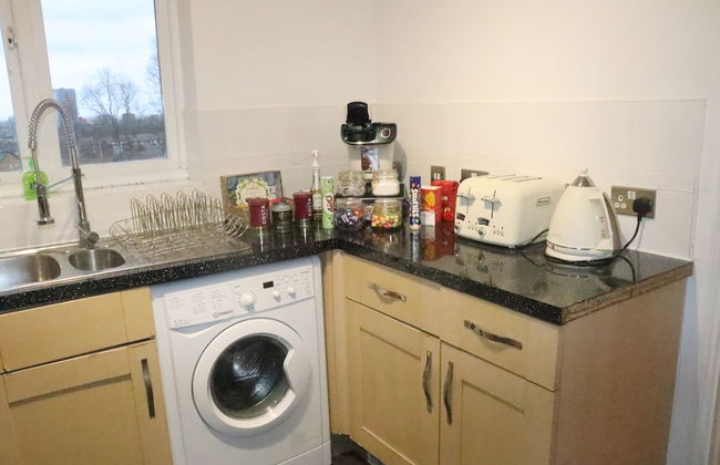 Skyline Haven Modern 2BR w/ Free Parking & 4kTV - Photo 48