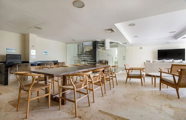 The Elements Oceanfront & Beachside Condo Hotel - Foto 71