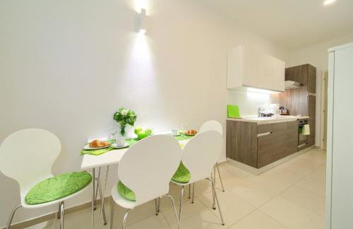 Logo apartments 5 min walk to main square - Foto 11