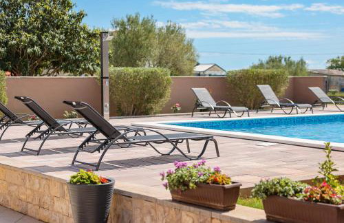 Villa Nada for 10 people with pool & integrated whirlpool - Foto 2