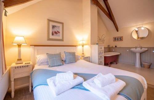 Charming Cottage near Dartmouth with Log Burner - Photo 5