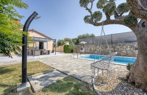 Romantic Studio Apartment with Private Pool - Foto 2