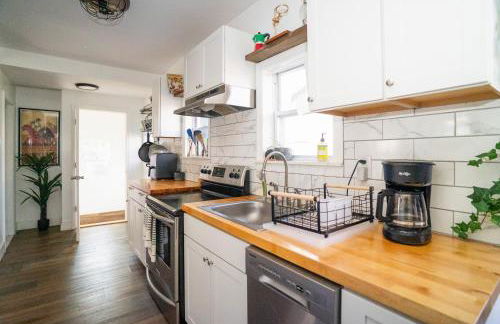 Walk to Eats, Shops and More Prime Providence Stay! - Foto 7