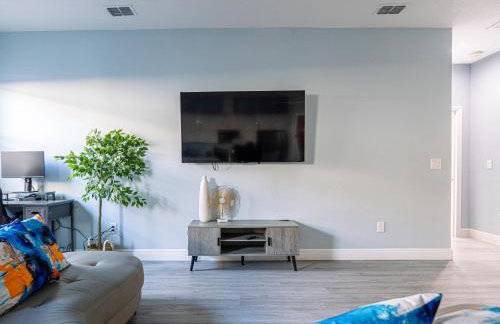 Luxury Tampa Home with Game Room and Theater - Foto 15