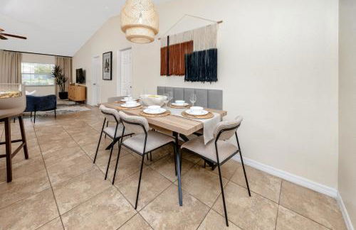 NEW! Safari Breeze - Professionally Decorated Home by Busch Gardens & USF - Foto 31