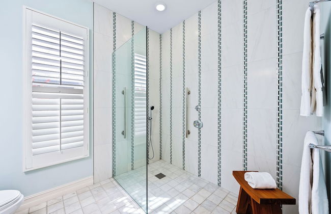 Neapolitan - Newly Renovated 3-BR Luxury Home with Private Pool. Enjoy a Fully Equipped Kitchen and Free Wi-Fi - Foto 24