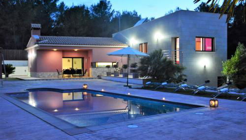 Villa Sitges La Calma 10 minutes drive Sitges 2 minutes walk Garraf Park AC - Photo 4