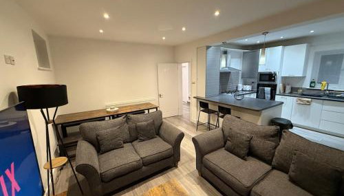 5 bedroom house in petts wood - Foto 2