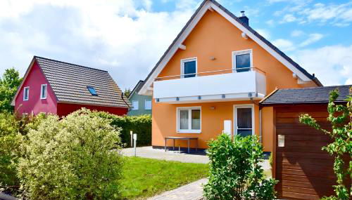 Seeurlaub Müritz - Haus Nordlicht mit Sauna, Kamin, Wallbox, nur 250 m zum Strand - Foto 2, Garden, Garden view